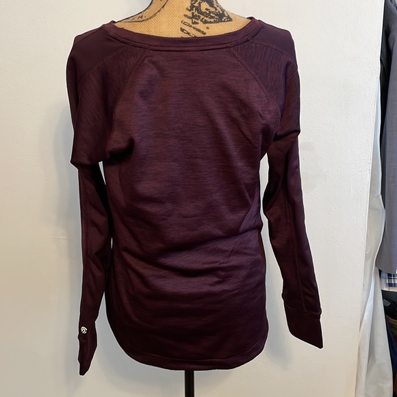 Champion Women’s Fitted Crew Neck - Picture 3 of 5